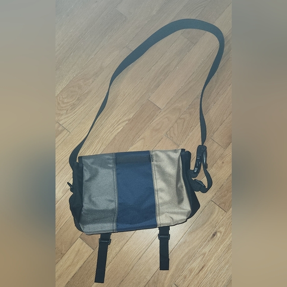 LIKE NEW TIMBUK2 BAG VINTAGE EXCELLENT CONDITION SMOKE FREE ENVIRONMENT BLUE - Picture 14 of 16